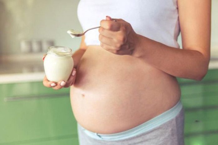 Bà bầu nên ăn gì để con tăng cân? Top thực phẩm dành cho mẹ bầu