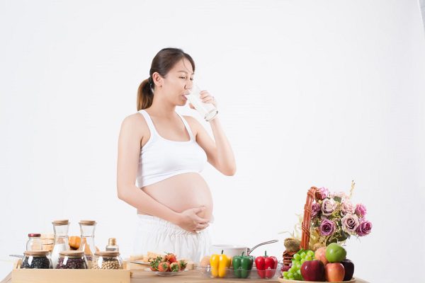 Top 5 loại sữa cho bà bầu 3 tháng đầu chuyên gia khuyên dùng